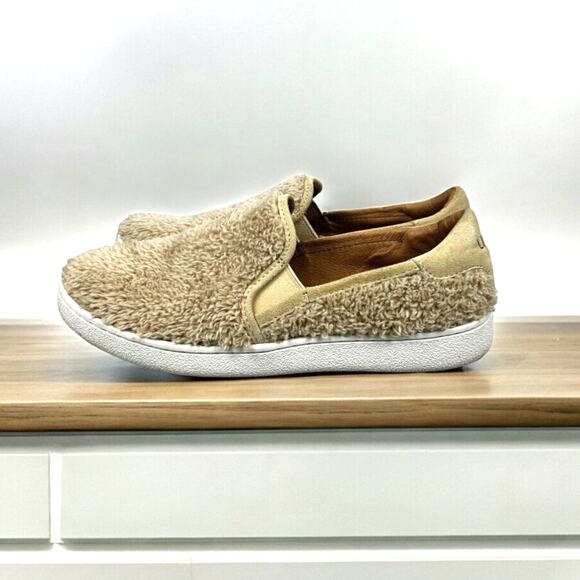 UGG Women’s 8 Ricci beige Faux Fur and suede Slip-On Leather Casual Sneakers - Picture 6 of 9